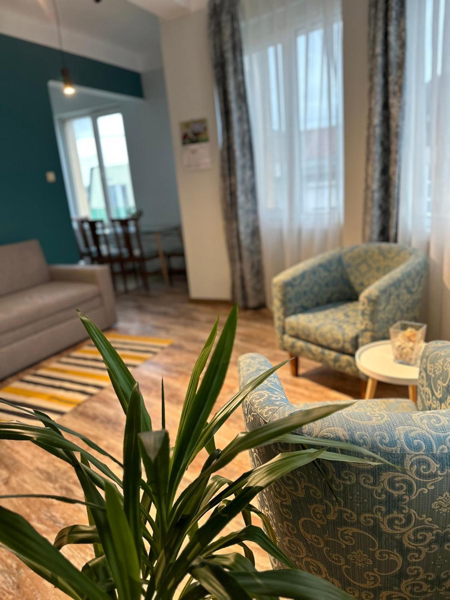 Glarus Wiht Infinity Sea View Apartament